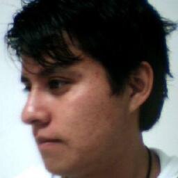 Estudiante :D y muy alegre
