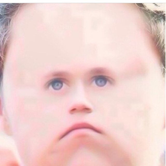 I GAVE YOU A FREE FOLLOW PLEASE FOLLOW @icravehoran and @1DeeCrazyMofos
