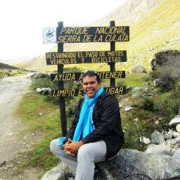 Comunicador Social con Esp. en Alta Gerencia Empresarial