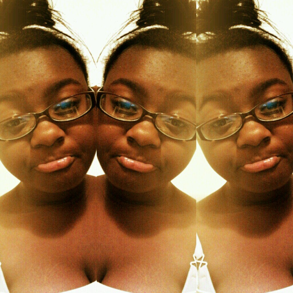 Essencee ... Kik _cheron ; IG beautifull_distractionn ; Real Shit !