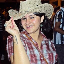 Da vida não quero muito, quero apenas saber que tentei tudo o
que quis, tive tudo o que pude, amei tudo que poderia amar
