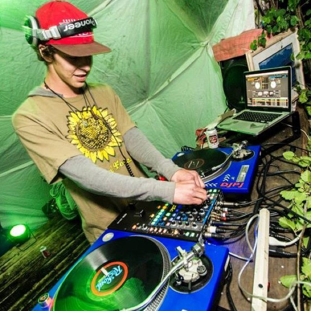 Sam Moffat from Fernie, British Columbia mostly plays a variety of genres including Drum & Bass, Ghetto Funk, Breaks, and all sorts of Breakbeat.