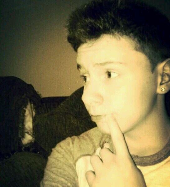 ( 14 years young ) hmu on kik   Cody_hellijas