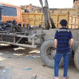 Dunia serba kacau dan banyak orang yang tidak pantas hidup di dunia ini !!!