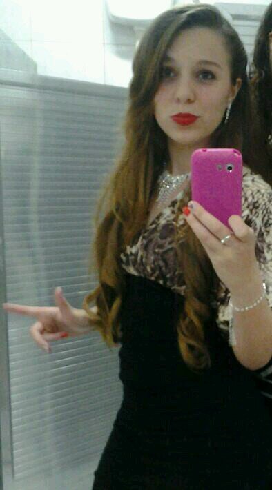 Linda desse jeito diamante no olhar corpo tão perfeito foi feito pra adimirar baixinha tem tudo no seu lugar gatinha beleza espetacular...3