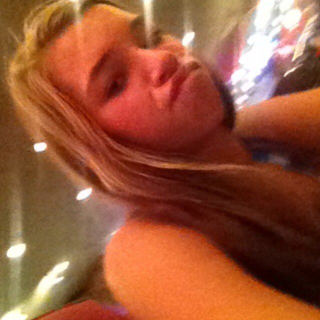 IndianshaveSwag's profile picture. Land of the bindi.