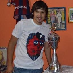 Feliz por la familia que tengo, agradecido a Dios por todo..!!!
Twitter Oficial...