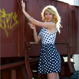 Australian :)  ♥  Music ~ Modelling