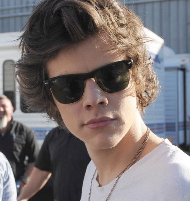 BlindHarryS's profile picture. I was born blind. Never got to see anything but the abstract images in my mind. I never will truly fit in...