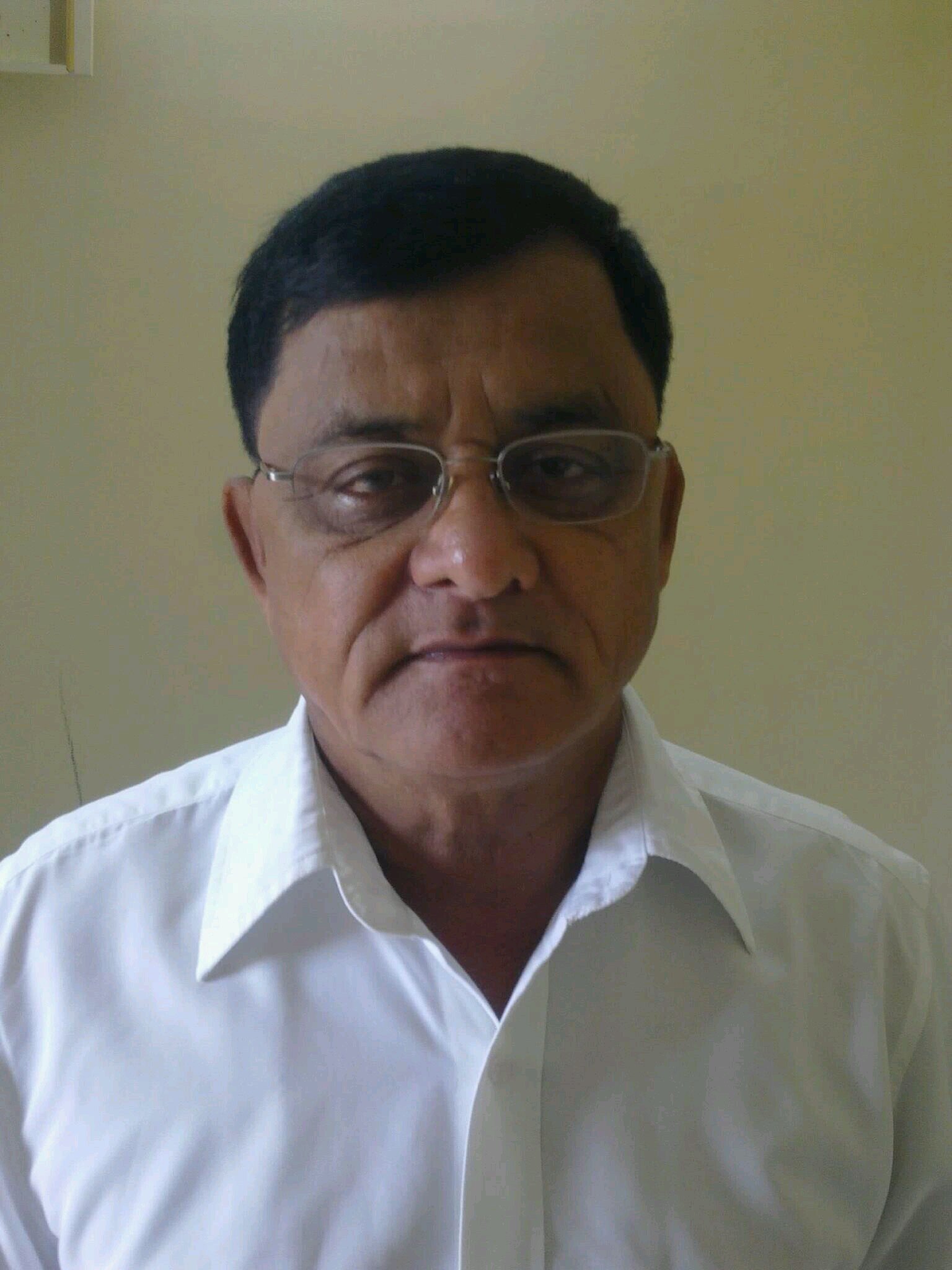 Retired Sr. Police Inspector in 2011. Prior to that served as Sports Officer In Marathwada Agril. University from 1977 to 1983 and one year teacher in 1976