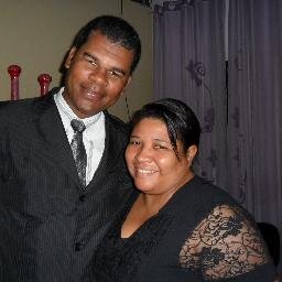 FAMÍLIA ABENÇOADA POR DEUS, EU COM MINHA ESPOSA JANE. SERVIMOS A UM DEUS QUE TUDO FAZ E TUDO PODE. MACEIÓ-AL. ASSEMBLEIA DE DEUS -MINISTÉRIO UMA VISÃO DE ÁGUIA.