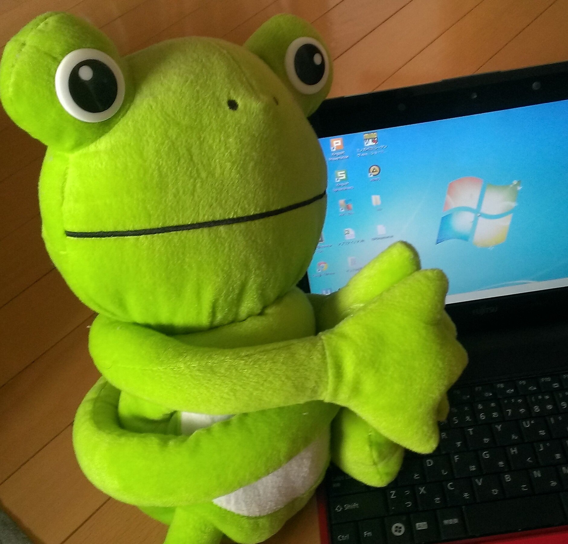 スマホアプリを作ってます。まだまだ駆け出しですが…アプリで皆さんの毎日をちょっとずつ、楽しいものにするのが夢です。よろしくお願いします。