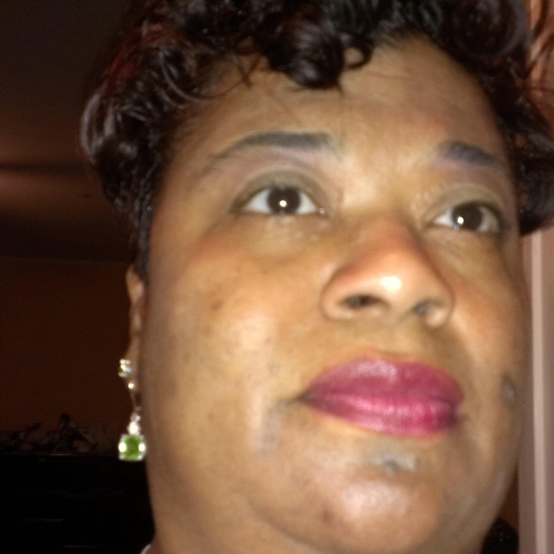A mother of 2 .loves cooking,traveling,shopping,church,sports and meeting and making new friends.