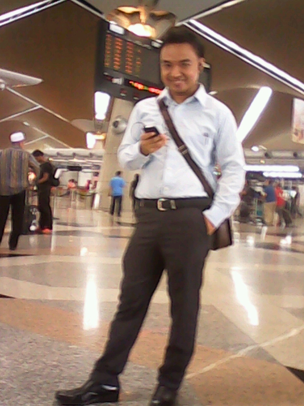 marioben6's profile picture. be myself : ambisi bukan ambisius