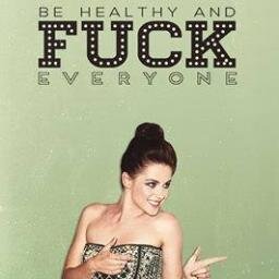 no me preguntes quién soy,  llevo años buscando la respuesta // love robsten!! 3