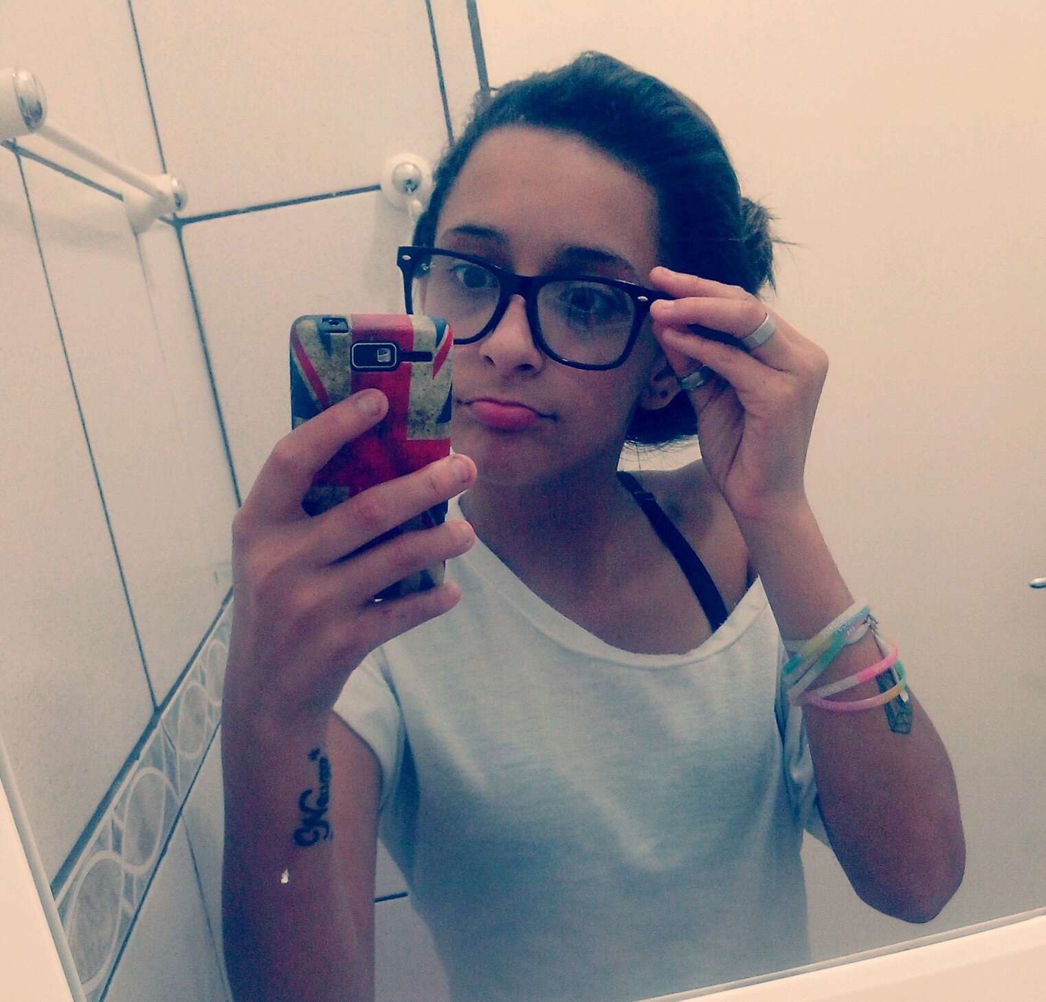 Dê valor a Deus. Ele nunca te decepcionou. http://t.co/XfQ1HCXT9l 
http://t.co/kcnWkKWdkK…