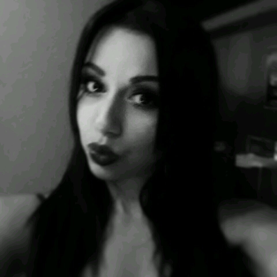 bbdeville85's profile picture. I yield my time, fuck you