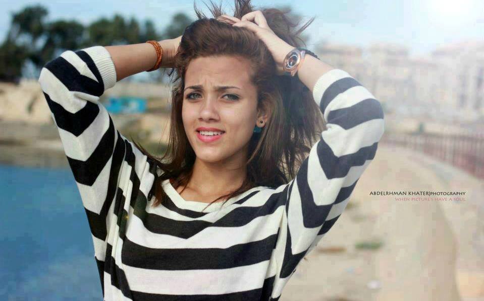الحزن ملوش نهايه و الفرحه مبتكملش
