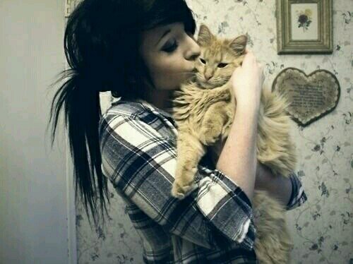 Go read a book, not my bio |Niall Horan ♡| 14 | I'm  a cow! Moo | Demi Lovatoooooo ♡|