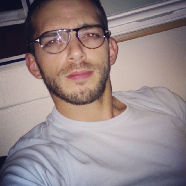 notasheepbynico's profile picture. un mouton une brebis une cochonne et une vache qui se moque un peu de tout. C'est IAMNOTASHEEP Mes tweets n'engage que mes moutons !