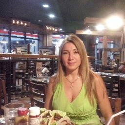 Networker y Emprendedora Con Muchas Ganas De Seguir Aprendiendo, compartiendo, ayudando  Y Conociendo A Gente Exitosa. Directo A La Cima