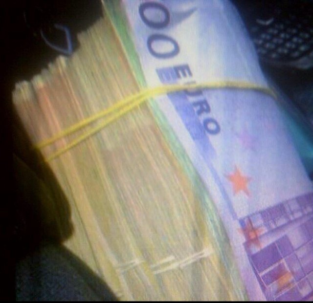 Hala madrid 4 life love voor me moeder en me broer @plbmootje