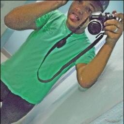 O Bonde passou ♫ adc  la  .https://t.co/plxaieHchN