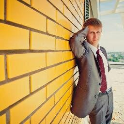 Сервисный центр RocketFix. Люблю паяльник и осциллограф, делаю всякие штучки на AVR. Немного разбираюсь в безопасности IT. Мечтаю о R1