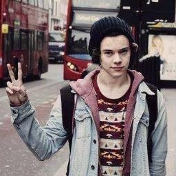dear one direction : thank you for being there when noone else was there ,thank you for making me smile everyday and give me a reason to start all over again ;)