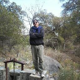 Soy Escritor (Poeta) Edite 2 Libros, Ráfagas de Primavera y El Puma y la Sacha Cabra.Ed Dunken, Vivo en Carpintería San Luis en Cabañas Angeland.Los espero...