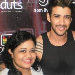 Uma fã que admira e ama seu ídolo, que chora, que se irrita. Mais que nunca desiste. Sonho realizado 15/09/13 Consegui seu abraço @Gusttavo_Lima