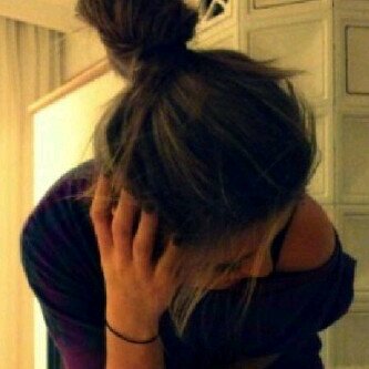 حديثك سعاده و أنا اشتقت أن أكون سعيدا هذا المساء