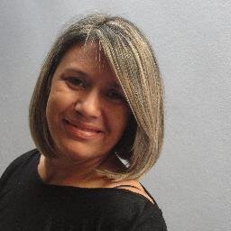 Pedagoga. Pós-Graduada em Gestão Educacional e Especialista na área de Literatura e Ensino.