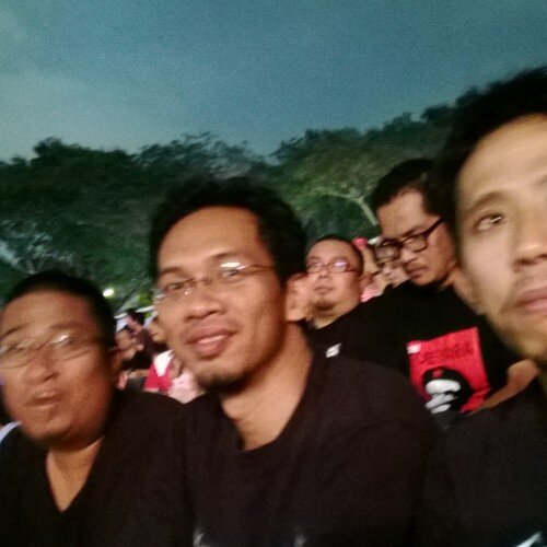 nuzzary's profile picture. Pesawah padi , father of 3, kampong boy, gooner..