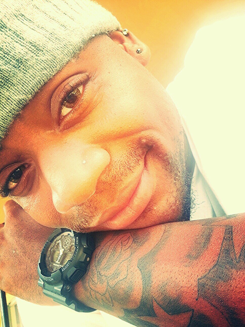 Gemini 21 from miami fl homested drink sports music and love describe me!!  idgaf so don't push me! ^.^