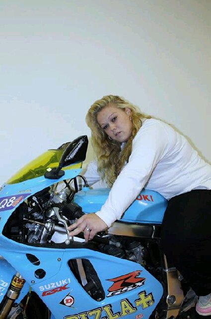 Chantollie's profile picture. 