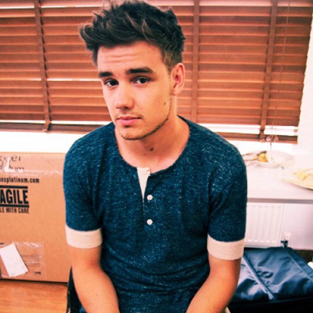 Hey please follow @dayyumnarry its a fab account xxx