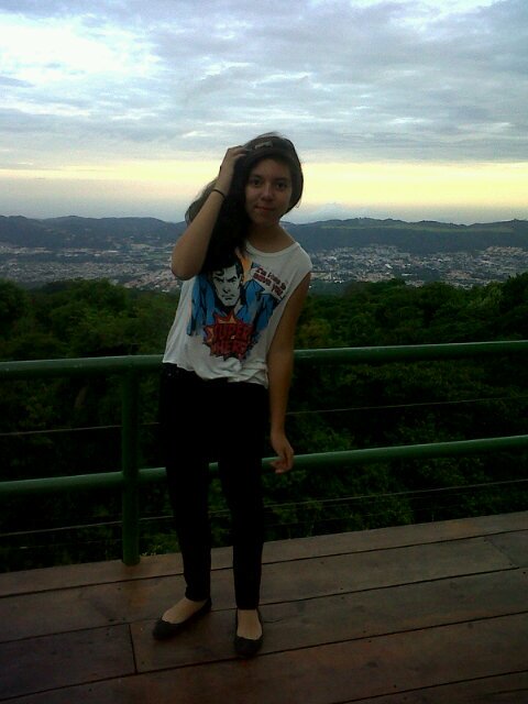 Amm amo el rap *-* , soy sociable y me llamo ~fabiola~