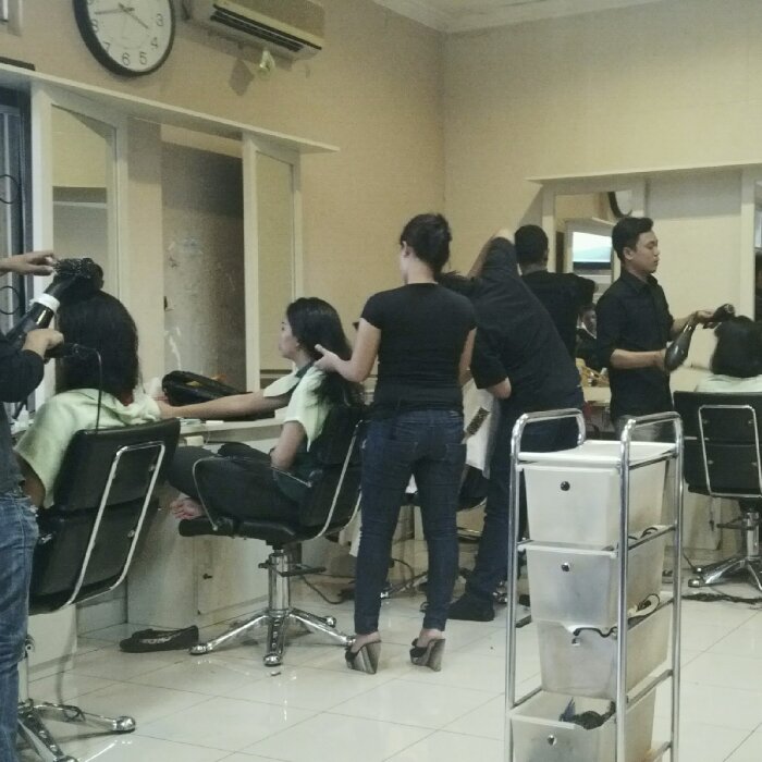 We are Open 09 AM - 09.PM
Phone 085100454089 ,081320021548