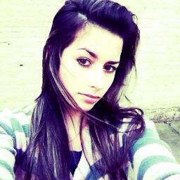 Valeu por você existir,é tão bom te ter aqui! TE AMO /@1bibiis