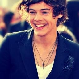 Hoola!  Soy Directioner Forever :')
