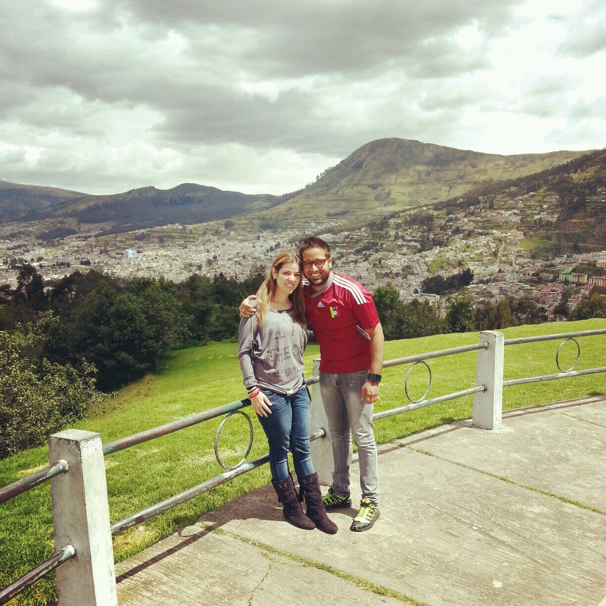 Solo una vida Solo un mundo                      Vivamos la vida y Cuidemos del mundo