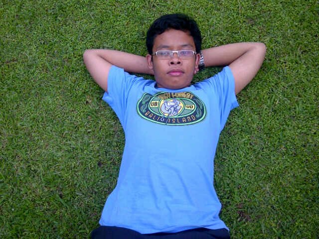 ♥ JESUS ♥ • pin   ‎ : 276CBD98 • Urgent : 081325350025 kalau mau nembak juga ga papa bgi yg cewek he he he • Music is my life