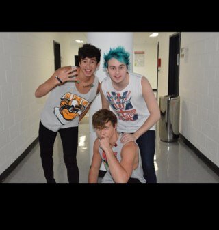 ONE DIRECTION FOR LIFE/ GCF/ C.S/5SOS