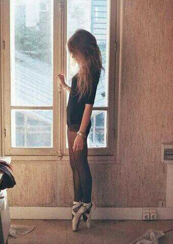 16. anorexic. depression. self harm. rape victim. recovered pill popper. smoke cigarettes. drink. junior in highschool.