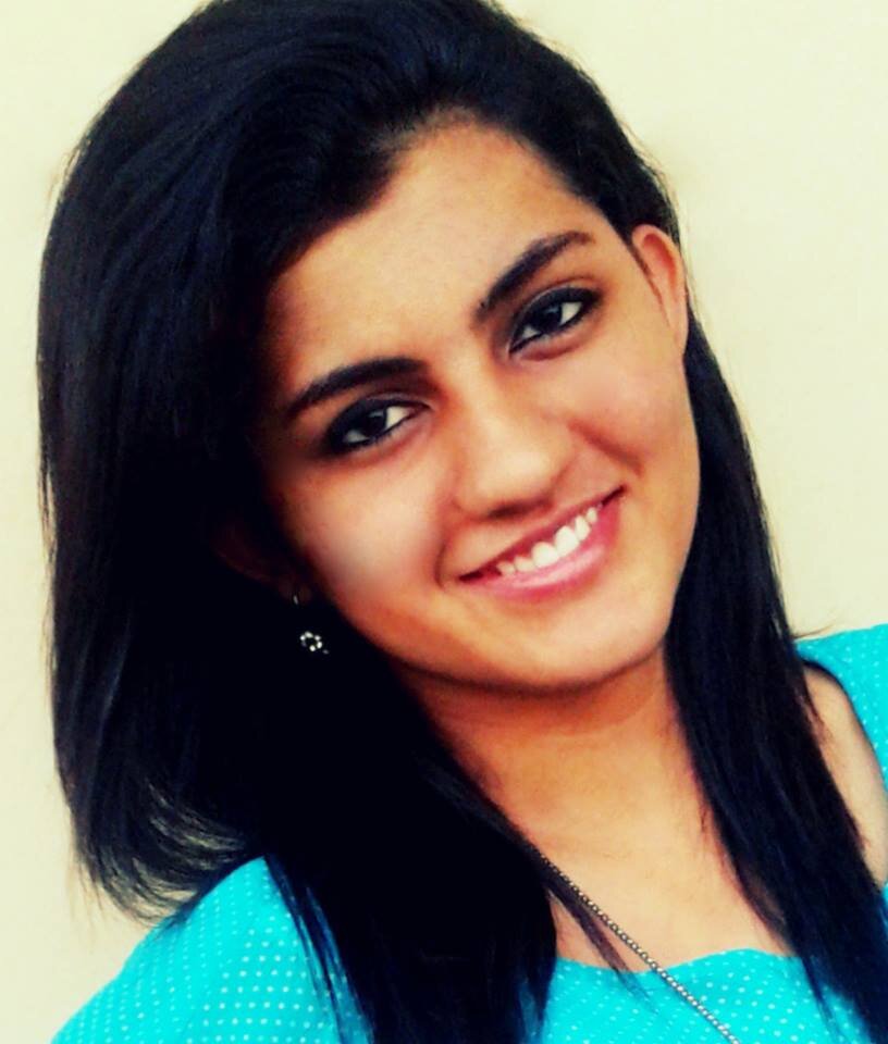engineer, social enthusiast, freelance writer, volleyball player, pizza lover, muma's pretty daughter !