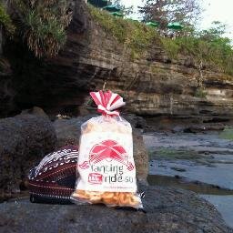 Cemilan tradisional dengan rasa fenomenal, resellers, dropships are welcome info dan pemesanan 085814399933