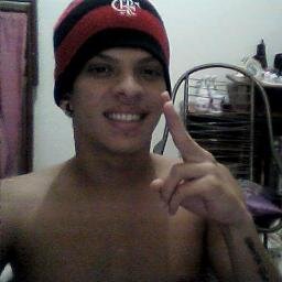 A vida é um caminho onde a maioria não tem medo de morrer, mas sim de viver. Paz de Jha !