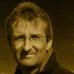 Videocutter, Vater, politisch interessiert, Steirer, verheiratet, 2 Kinder, Fotograf, Produzent,