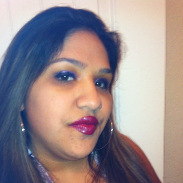 hi my name is anna uvalle and i am 21 year old and i am nice girl that u ever meet and i love too meet new people:)3
